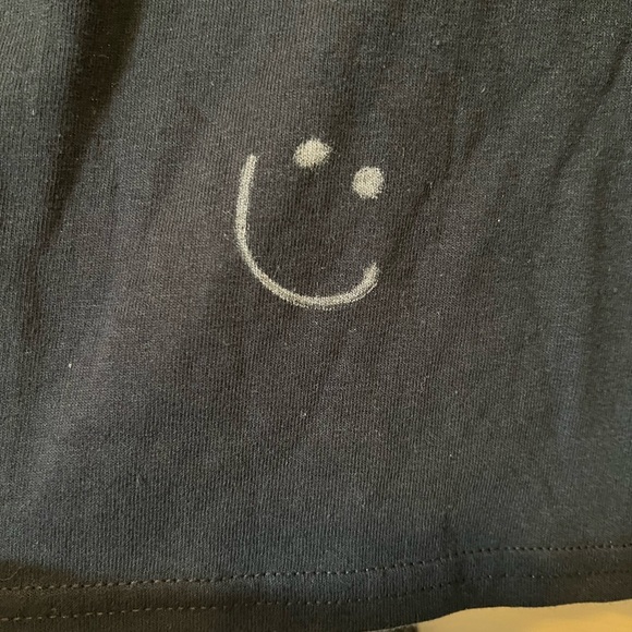 Mr. Beast signed t-shirt - Picture 5 of 5